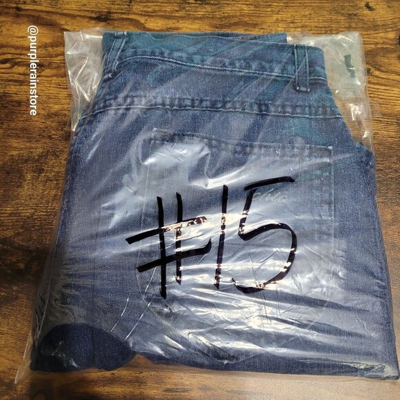 Vtg Chic Denim Shorts Size 15 Waist 28 In High Rise Medium Dark Wash 80's Mom - Picture 13 of 13